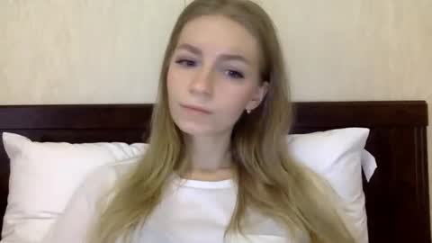 Alli not bb not babe not baby online show from February 1, 7:55 pm