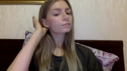 Alli not bb not babe not baby online show from December 6, 8:48 am