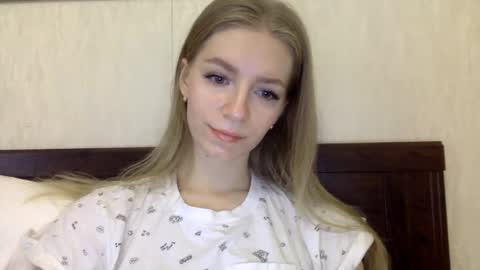 Alli not bb not babe not baby online show from December 13, 7:43 pm