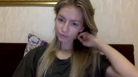 Alli not bb not babe not baby online show from December 6, 9:34 pm