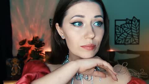Snapshot of missbeverlymills chatting on January 23, 6:14 pm The divine Beverly online show from January 23, 6:14 pm