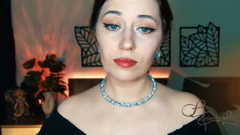 Snapshot of missbeverlymills chatting on January 20, 5:06 pm The divine Beverly online show from January 20, 5:06 pm