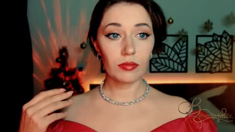 Snapshot of missbeverlymills chatting on January 4, 3:17 pm The divine Beverly online show from January 4, 3:17 pm