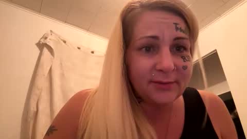 missbunnykat online show from October 5, 12:04 am