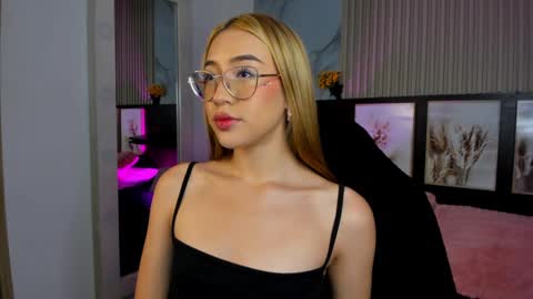 Snapshot of misscheelsee_as chatting on September 16, 9:56 pm misscheelsee_as online show from September 16, 9:56 pm