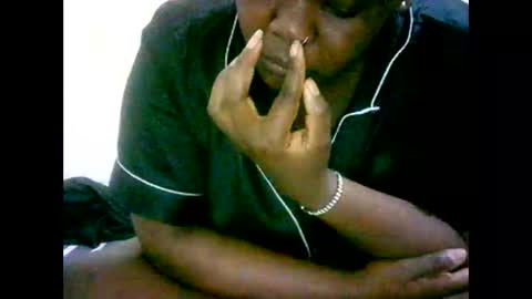 VAL online show from October 24, 3:19 pm