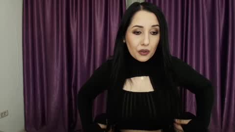 Miss online show from January 2, 9:28 pm