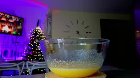 Snapshot of missfreyaxxx chatting on December 25, 10:59 pm MissFreyaXXX online show from December 25, 10:59 pm