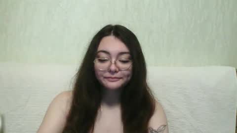 missis mona online show from December 20, 7:55 am
