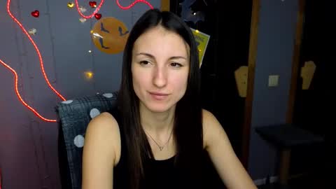 Snapshot of missis_sofiia chatting on October 18, 12:19 pm Sofia online show from October 18, 12:19 pm