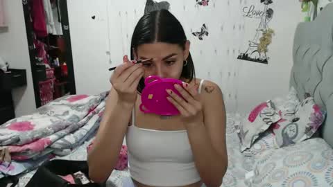 misskarol18 online show from December 18, 6:03 pm
