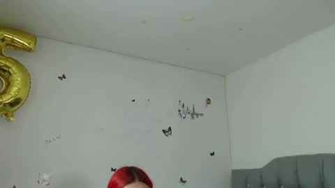 misskarol18 online show from September 10, 1:44 pm