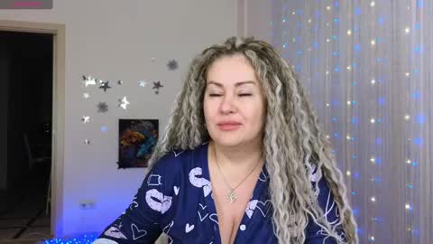 you can call me Mommymy GoddessMiss Kassandra online show from January 1, 5:00 pm