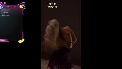 misskristel online show from September 25, 12:15 pm