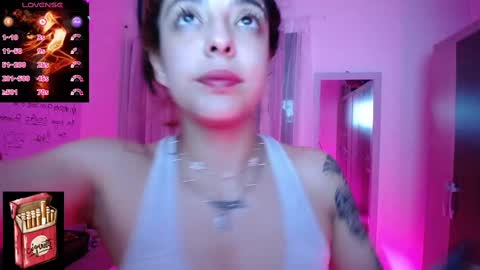 Snapshot of misslana_wn chatting on March 10, 5:54 am LanaLul online show from March 10, 5:54 am