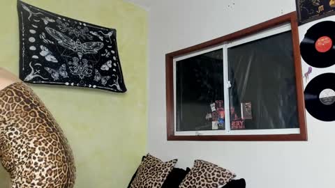 Miss Luna online show from December 27, 12:07 am