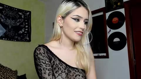 Miss Luna online show from February 15, 11:05 pm