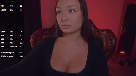 Snapshot of missmerciless chatting on October 7, 7:13 am LUXXANDRA online show from October 7, 7:13 am