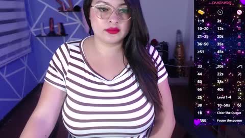 Snapshot of missmia1_ chatting on December 17, 3:17 pm Miia online show from December 17, 3:17 pm