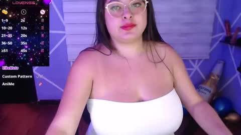 Snapshot of missmia1_ chatting on October 2, 3:39 pm Miia online show from October 2, 3:39 pm