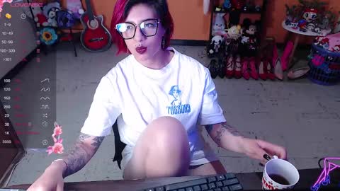 Miss Mia online show from December 7, 10:01 am