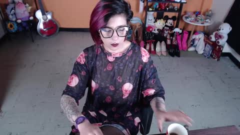 Miss Mia online show from January 13, 1:06 pm
