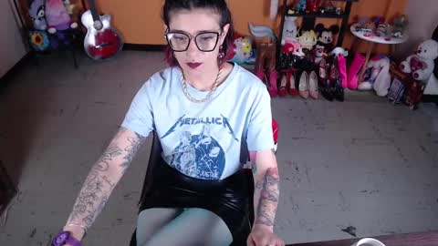Miss Mia online show from January 11, 2:04 pm
