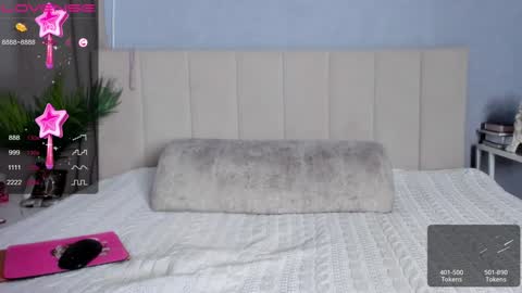 missmiatv online show from January 19, 4:33 am