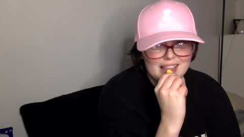 missmistressmal online show from November 29, 10:47 pm