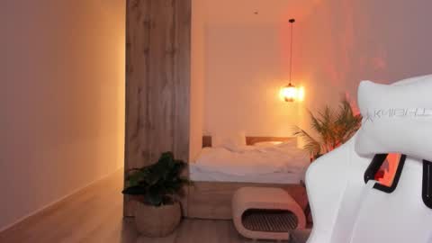 Miss Molly -  online show from February 16, 3:06 am