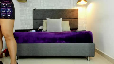 Snapshot of missnatash_ chatting on February 5, 1:44 pm Missnatash online show from February 5, 1:44 pm