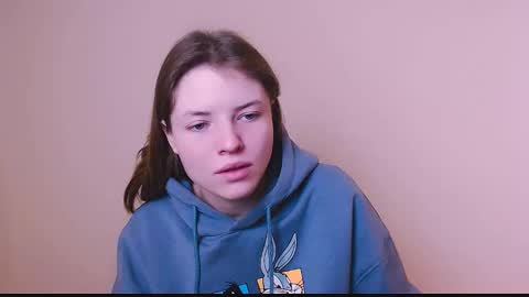 Snapshot of missoliviaa_ chatting on February 7, 9:26 am Olivia online show from February 7, 9:26 am