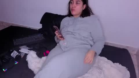 sarah online show from April 9, 1:19 am