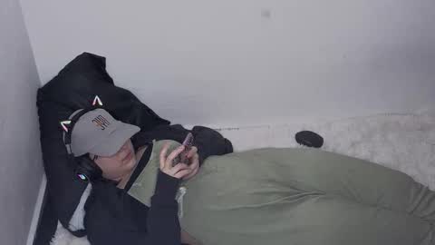 sarah online show from April 2, 11:57 pm