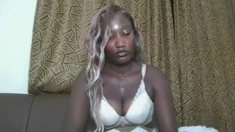 pretty gal online show from February 15, 6:07 pm