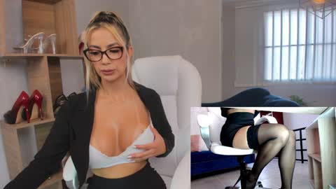 Miss Rhodes online show from January 21, 7:17 pm