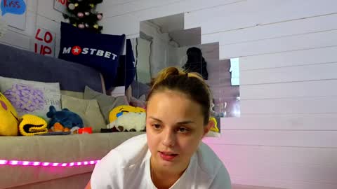 . online show from December 6, 6:06 pm
