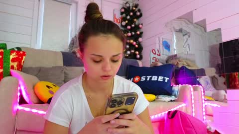 . online show from December 16, 8:41 am