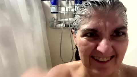 Snapshot of missspooky chatting on January 21, 11:56 am Miss Spooky Silverstacker online show from January 21, 11:56 am