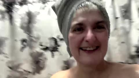 Snapshot of missspooky chatting on January 25, 4:42 pm Miss Spooky Silverstacker online show from January 25, 4:42 pm