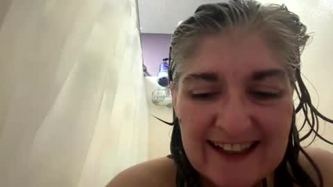 Snapshot of missspooky chatting on March 7, 12:01 pm Miss Spooky Silverstacker online show from March 7, 12:01 pm