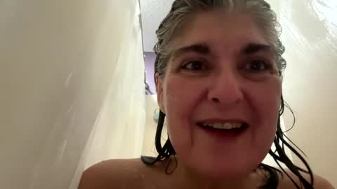 Snapshot of missspooky chatting on January 29, 12:02 pm Miss Spooky Silverstacker online show from January 29, 12:02 pm