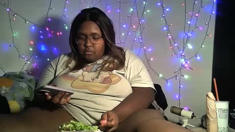 Misstrezzkristina online show from March 1, 3:32 am