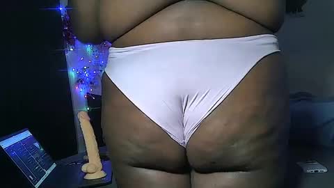 Misstrezzkristina online show from February 9, 1:45 am