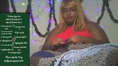 Misstrezzkristina online show from December 14, 7:25 pm