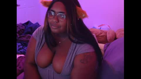 Misstrezzkristina online show from September 18, 4:44 am