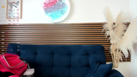 Snapshot of missvalery1 chatting on December 5, 8:22 pm missvalery1 online show from December 5, 8:22 pm