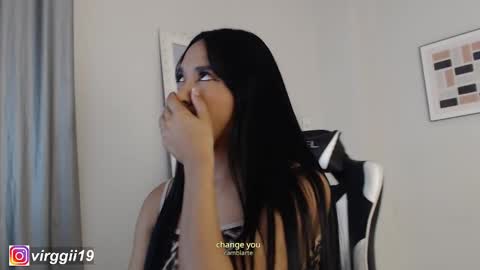 missvirggii online show from October 2, 10:59 pm