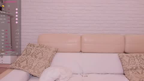 missxcaprice online show from November 26, 2:56 am