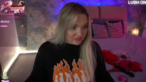 Snapshot of missyymartinezz chatting on January 19, 8:50 am Amely online show from January 19, 8:50 am